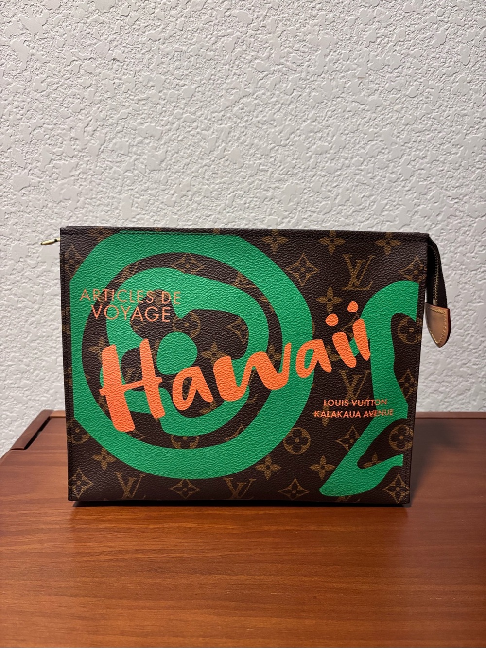 NEW LIMITED EDITION Louis Vuitton Hawaii Monogram Canvas Pouch